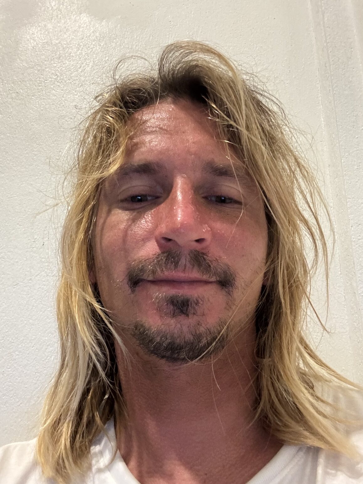Kitesurfing instructor